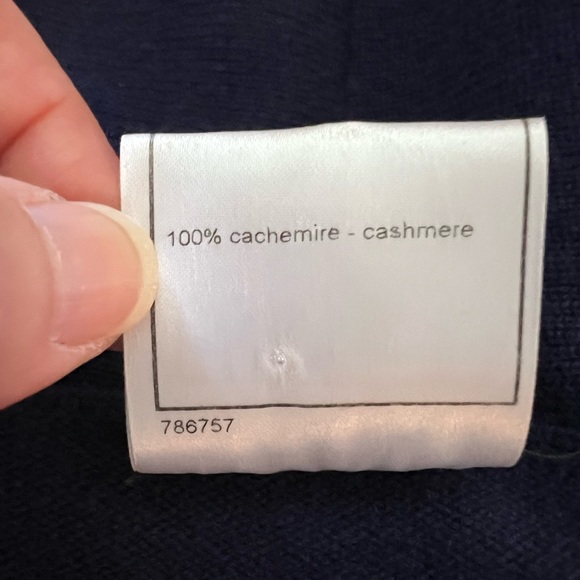 CHANEL Vintage Oversized Cardigan EUC - Picture 11 of 16